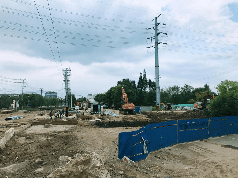 開學(xué)啦!江蘇江河小廣播為您播報(bào)道路信息！